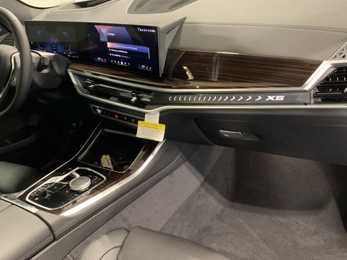 Used 2026 BMW X5 xDrive40i image 25