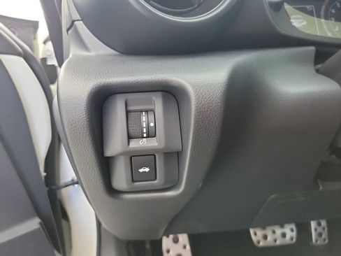 Used 2025 Toyota GR86 Premium RWD image 30