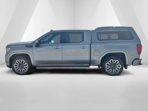 Used 2024 GMC Sierra 1500 Denali Ultimate AWD/4WD image 4