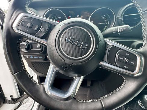 Used 2023 Jeep Wrangler Unlimited Sahara w/ Cold Weather Group AWD/4WD image 12