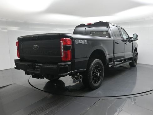 New 2026 Ford F250 Lariat w/ Black Appearance Package image 27