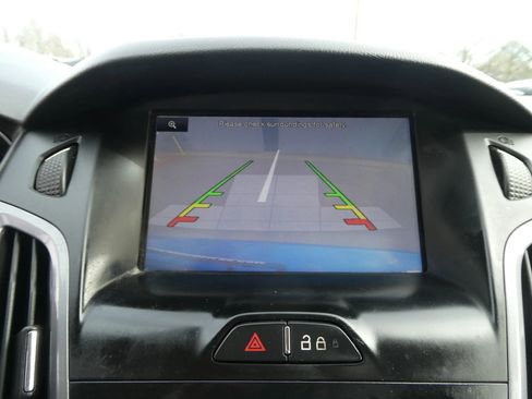 Used 2014 Ford Focus Titanium image 24