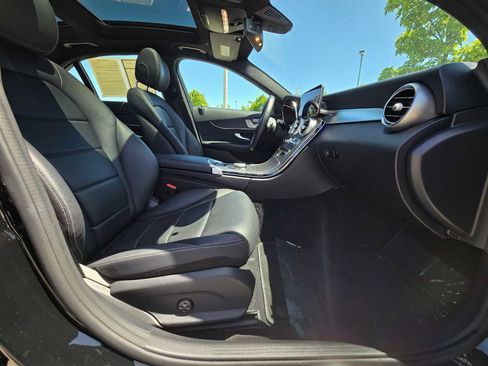 Used 2021 Mercedes-Benz C 300 Sedan image 11