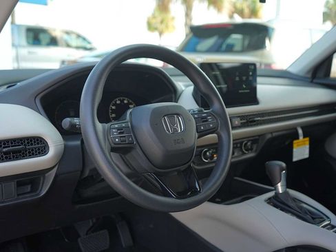 New 2026 Honda HR-V LX image 2