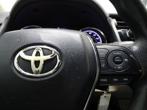 Used 2019 Toyota Camry LE image 24
