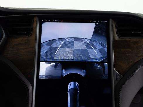 Used 2018 Tesla Model S 100D AWD/4WD image 38