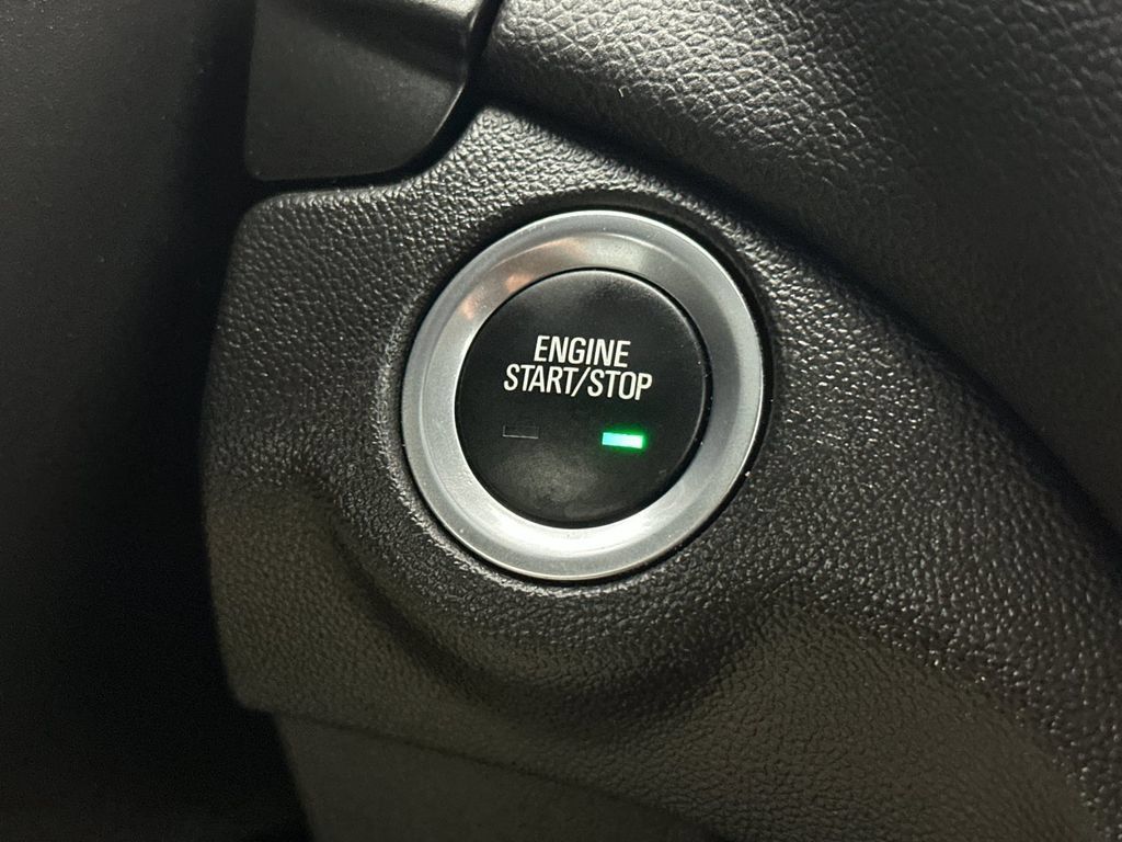 Used 2024 Chevrolet Equinox LT AWD/4WD image 21