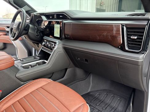 Certified 2025 GMC Sierra 2500 Denali Ultimate image 52