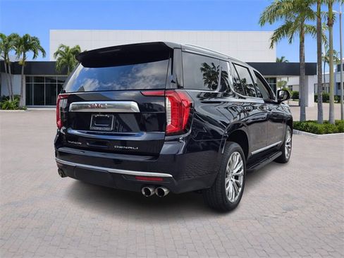 Used 2023 GMC Yukon Denali image 7