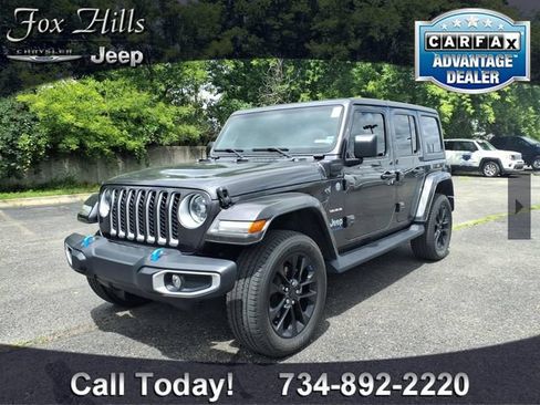 Used 2023 Jeep Wrangler Unlimited Sahara w/ Cold Weather Group AWD/4WD image 3
