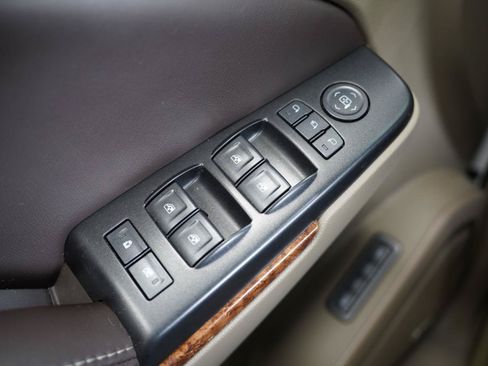 Used 2016 Chevrolet Tahoe LTZ AWD/4WD image 26