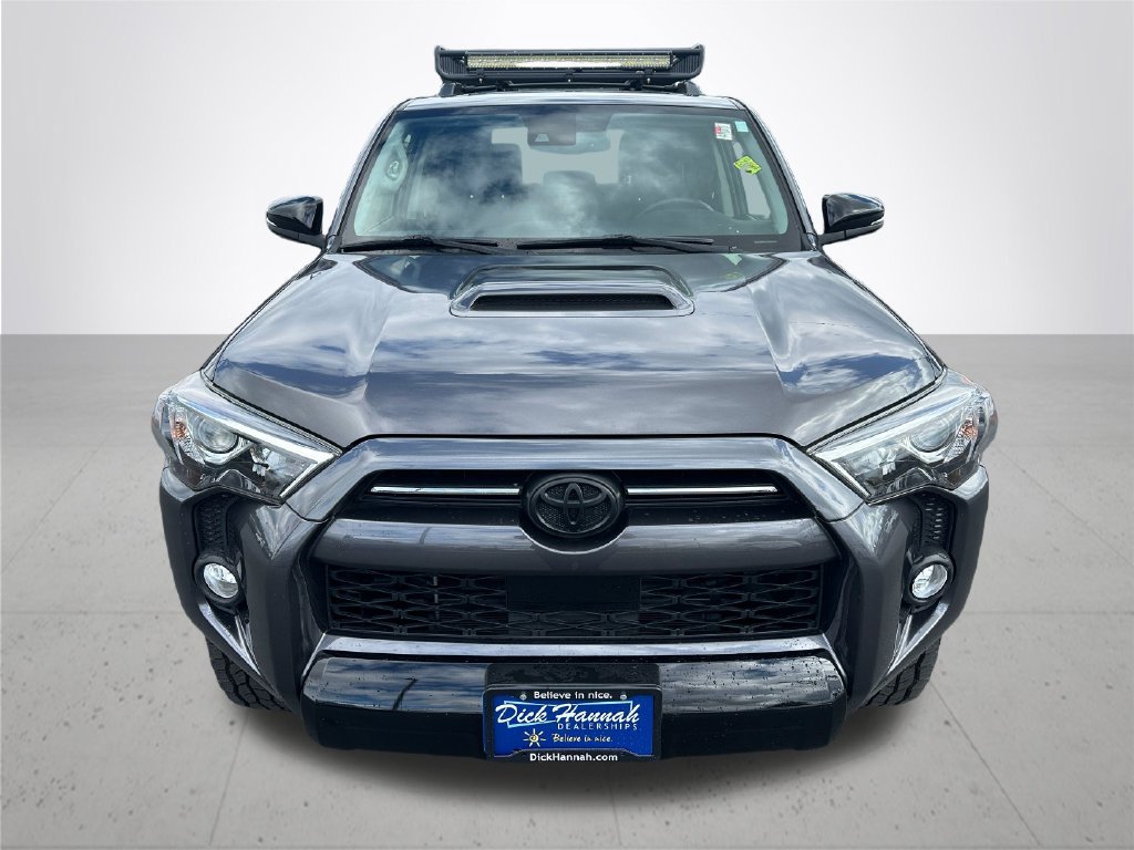 Used 2020 Toyota 4Runner Venture w/ Moonroof Package AWD/4WD image 4