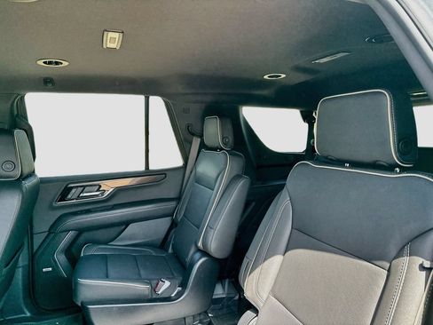 Used 2025 GMC Yukon Elevation w/ LPO, Elevation Black Package RWD image 22