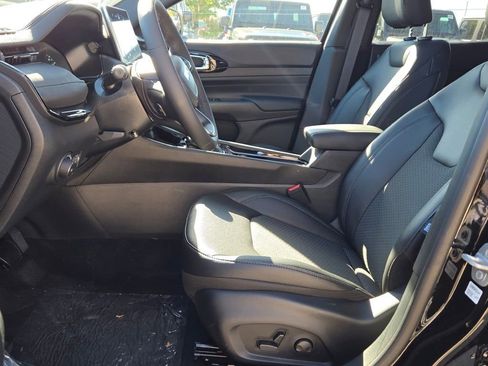 New 2026 Jeep Compass Latitude w/ Sun and Sound Group image 24