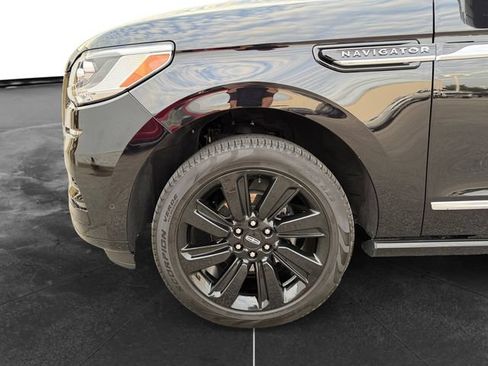 Used 2024 Lincoln Navigator L Reserve AWD/4WD image 9