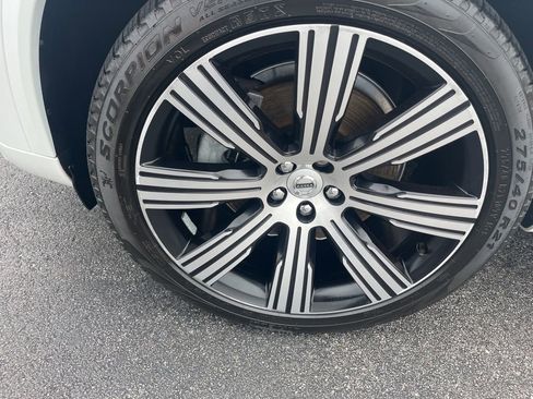 Used 2022 Volvo XC90 T6 Inscription w/ Lounge Package image 8