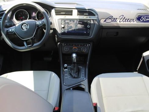 Used 2021 Volkswagen Tiguan SE FWD image 15
