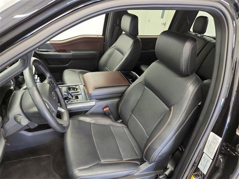 Used 2022 Ford F150 Lariat image 19