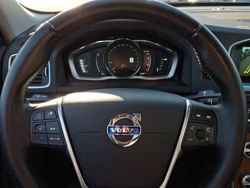 Used 2016 Volvo S60 T5 Inscription Platinum image 20