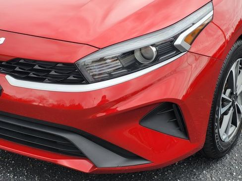 Used 2023 Kia Forte LXS image 7