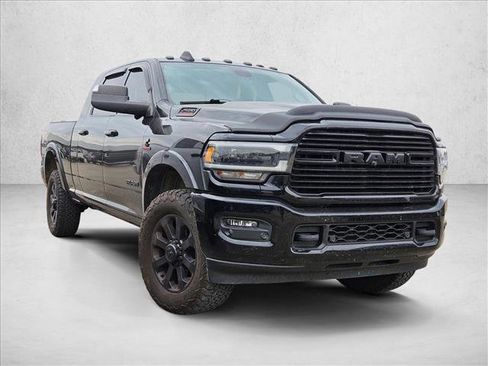 Used 2019 RAM 2500 Laramie w/ Black Appearance Package image 3