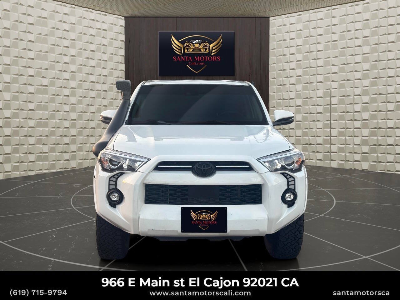 Used 2021 Toyota 4Runner SR5 Premium w/ Moonroof Package AWD/4WD image 5
