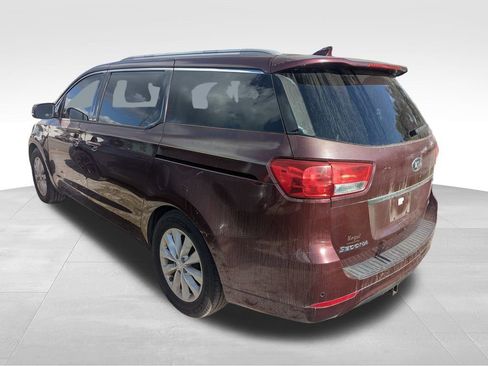 Used 2016 Kia Sedona EX image 8