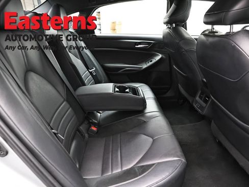 Used 2021 Toyota Avalon XSE FWD image 24