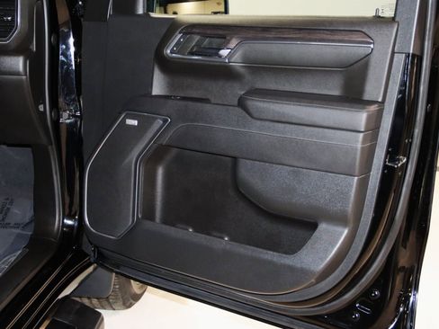 Used 2023 Chevrolet Silverado 1500 LTZ w/ LTZ Premium Package image 57