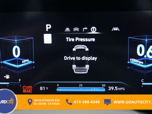 Used 2024 Hyundai Elantra SEL FWD image 3