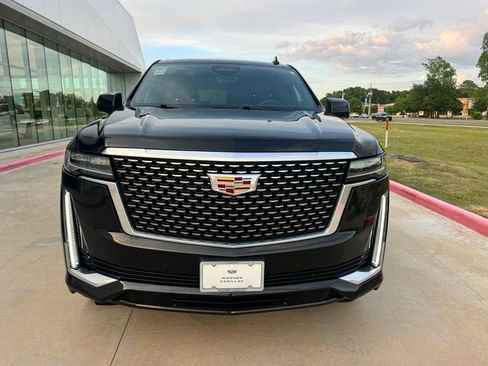 Used 2021 Cadillac Escalade Premium Luxury RWD image 8