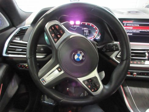 Used 2020 BMW X7 M50i image 34