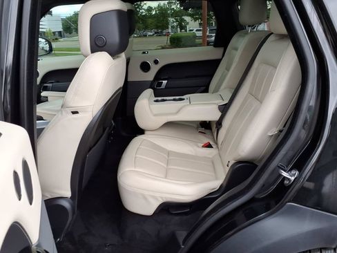 Used 2019 Land Rover Range Rover Sport HSE AWD/4WD image 12