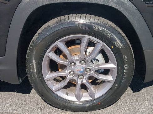 Used 2023 GMC Terrain SLT image 10