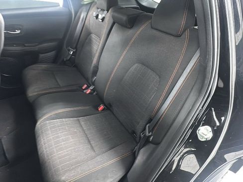 Used 2023 Honda HR-V Sport image 12