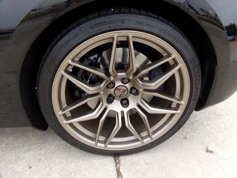 Used 2024 Chevrolet Corvette Z06 w/ Stealth Interior Trim Package RWD image 10