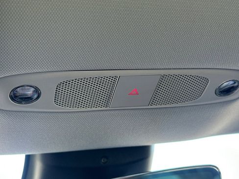 Used 2022 Tesla Model 3 Standard Range image 22