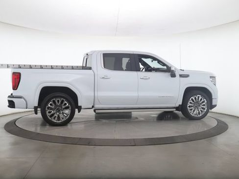 Used 2026 GMC Sierra 1500 Denali Ultimate AWD/4WD image 6