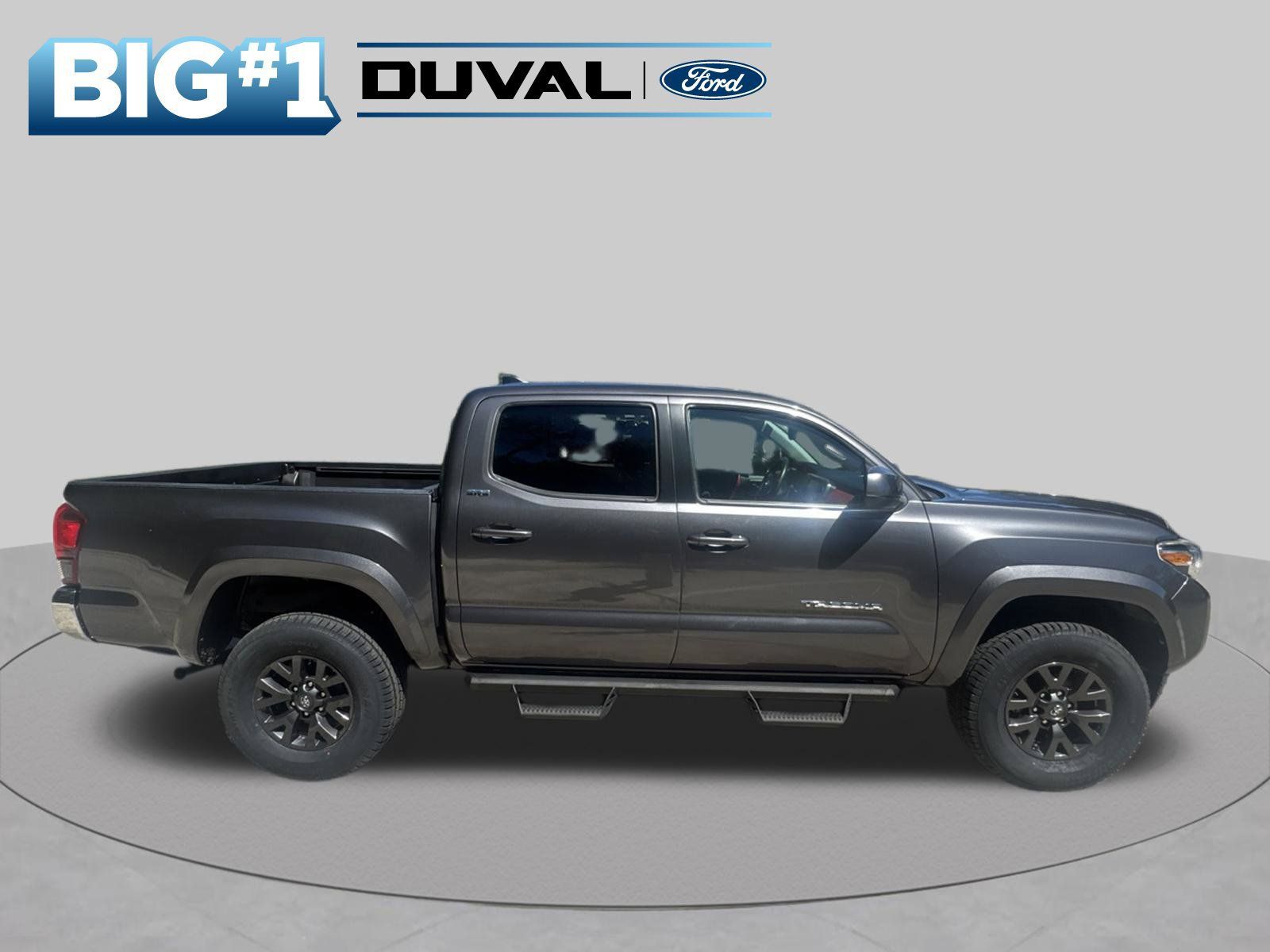 Used 2021 Toyota Tacoma SR5 RWD image 5