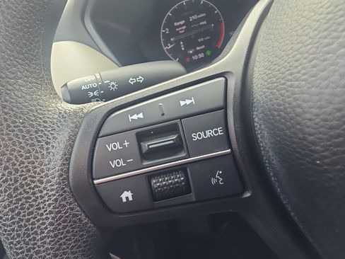Used 2023 Honda HR-V LX image 25