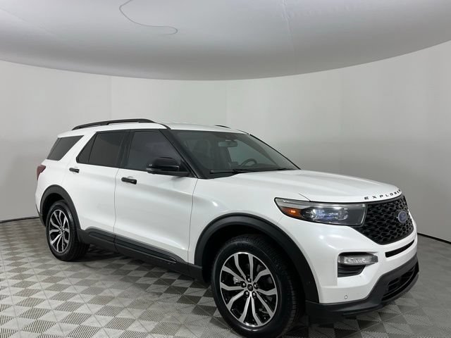 Used 2020 Ford Explorer ST w/ Premium Technology Package AWD/4WD image 3