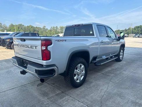 Used 2022 Chevrolet Silverado 2500 LTZ w/ LTZ Convenience Package AWD/4WD image 5