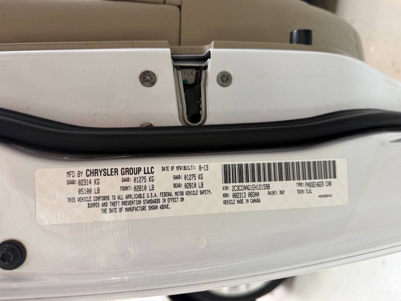 Used 2014 Chrysler 300 w/ Driver Convenience Group RWD image 30