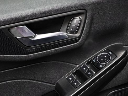 Certified 2025 Ford Escape ST-Line image 19