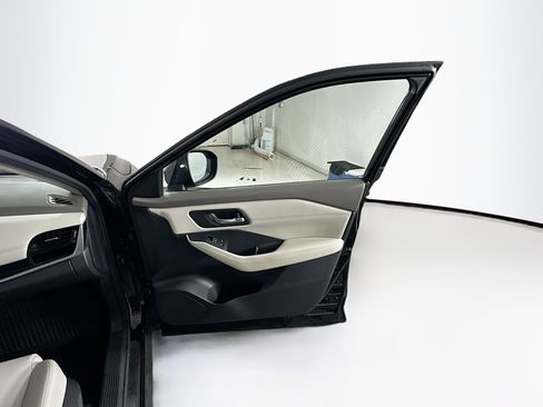 Used 2023 Nissan Rogue SL w/ SL Premium Package FWD image 34