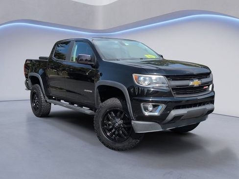 Used 2015 Chevrolet Colorado Z71 AWD/4WD image 2