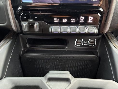 Used 2022 RAM 2500 Limited image 18