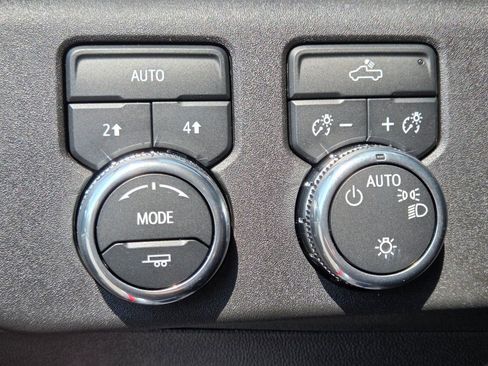 New 2026 GMC Sierra 1500 SLE AWD/4WD image 24