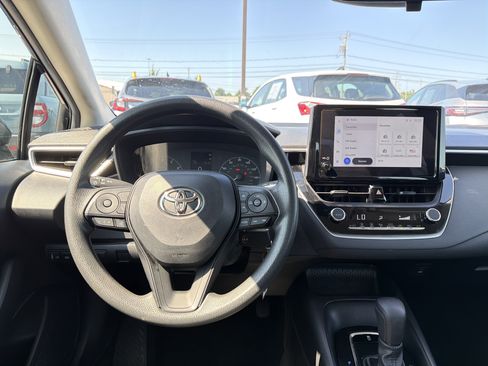 Used 2023 Toyota Corolla LE w/ Carpet Mat Package (TMS) FWD image 11
