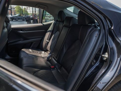 Used 2019 Toyota Camry XLE FWD image 27
